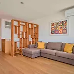 Ferienvilla 'madaba' Mit Blick Aufs Wasser By Interhome バルドリーノ