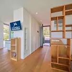 Ferienvilla 'madaba' Mit Blick Aufs Wasser By Interhome * バルドリーノ