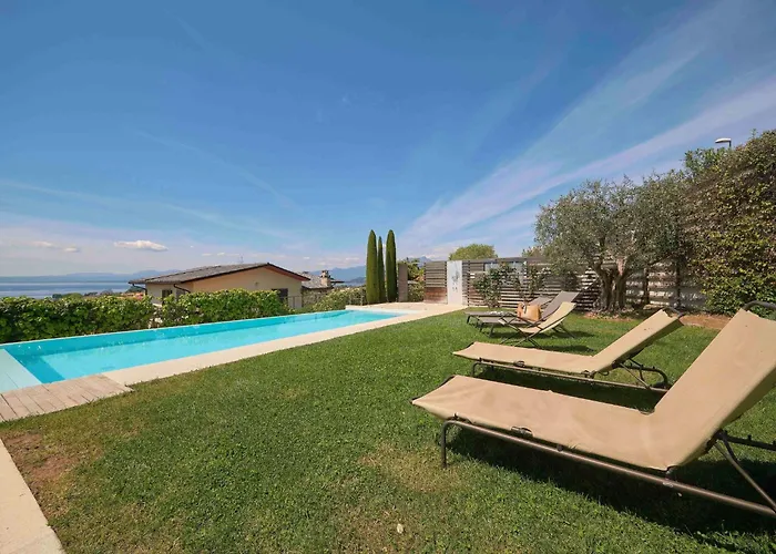 Ferienvilla 'madaba' Mit Blick Aufs Wasser By Interhome * Bardolino