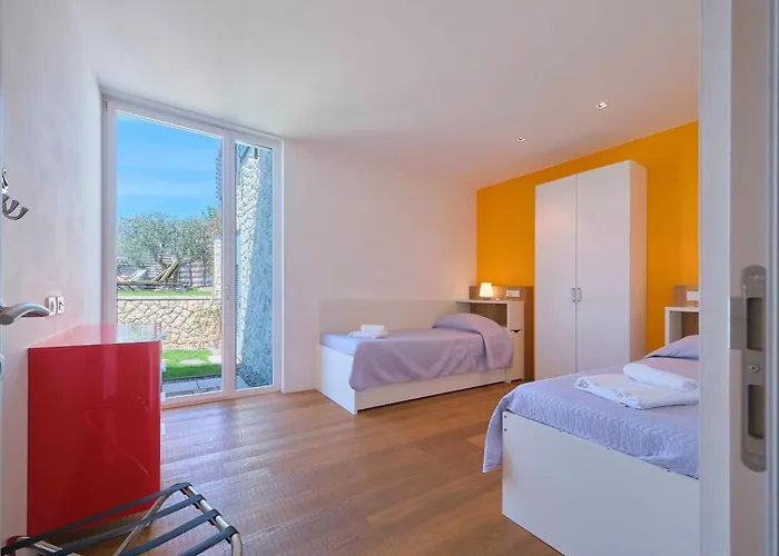 Ferienvilla 'madaba' Mit Blick Aufs Wasser By Interhome Holiday home Bardolino