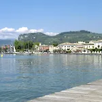 Ferienvilla 'madaba' Mit Blick Aufs Wasser By Interhome