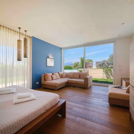 Tatil Evi Ferienvilla 'madaba' Mit Blick Aufs Wasser By Interhome *