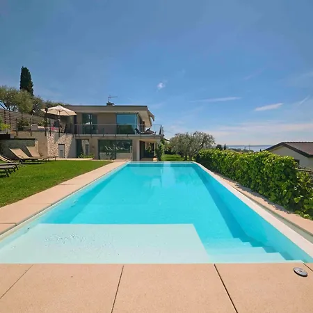 Tatil Evi Ferienvilla 'madaba' Mit Blick Aufs Wasser By Interhome *