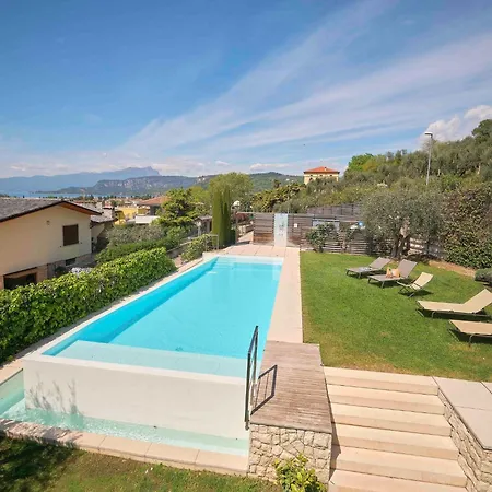Ferienvilla 'madaba' Mit Blick Aufs Wasser By Interhome Dom wakacyjny Bardolino